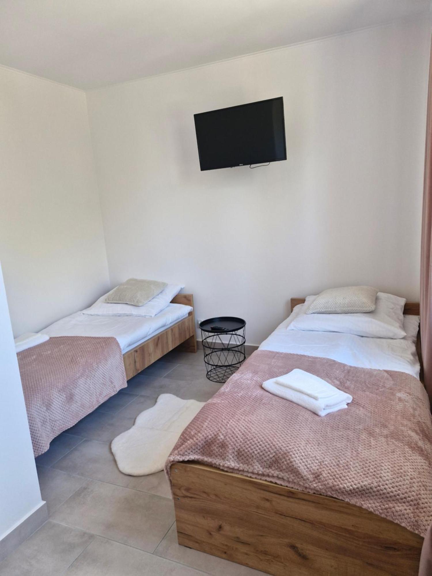 Motel Mewa 莱扎伊斯克 外观 照片